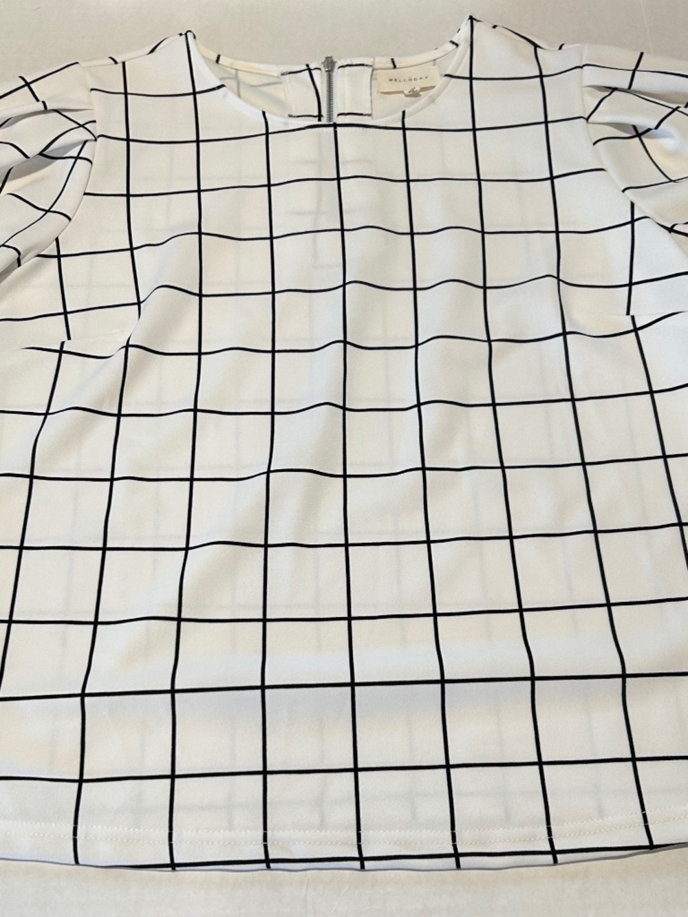 Melloday Black and White Short Sleeve Blouse size L